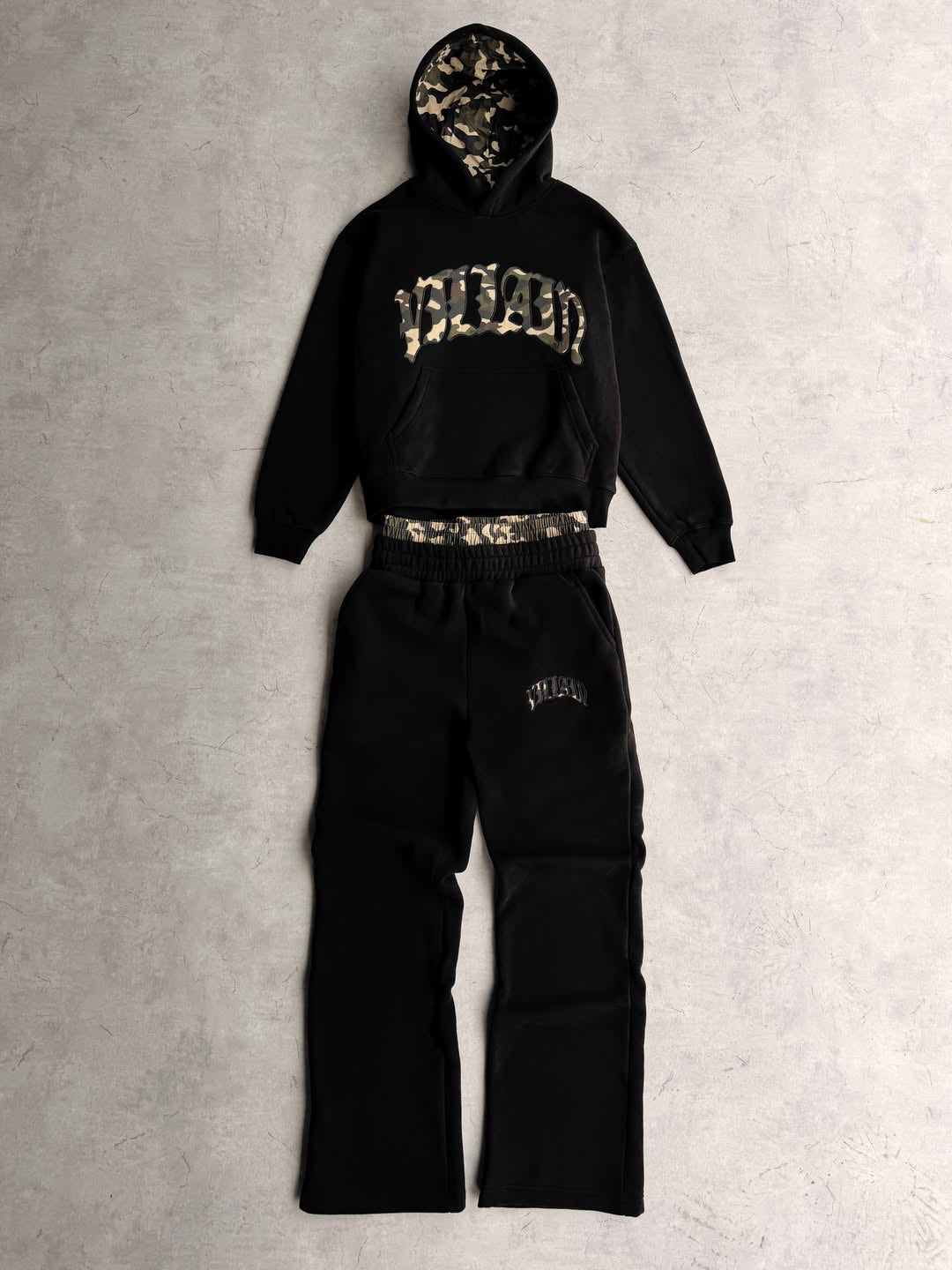 KYRO Clothing Tracksuit (Hoodie & Jogginghose)