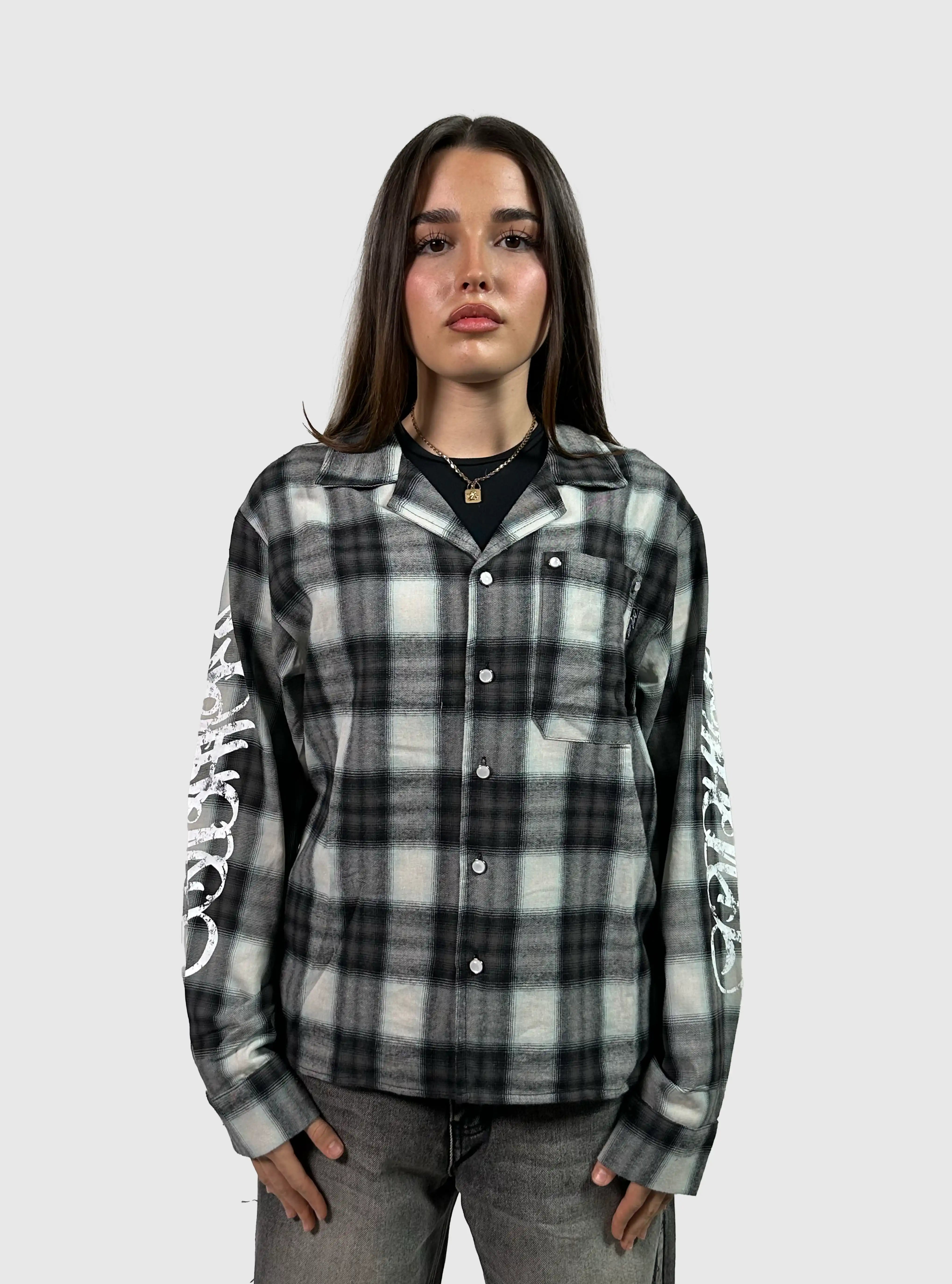 BLACK FLANNEL