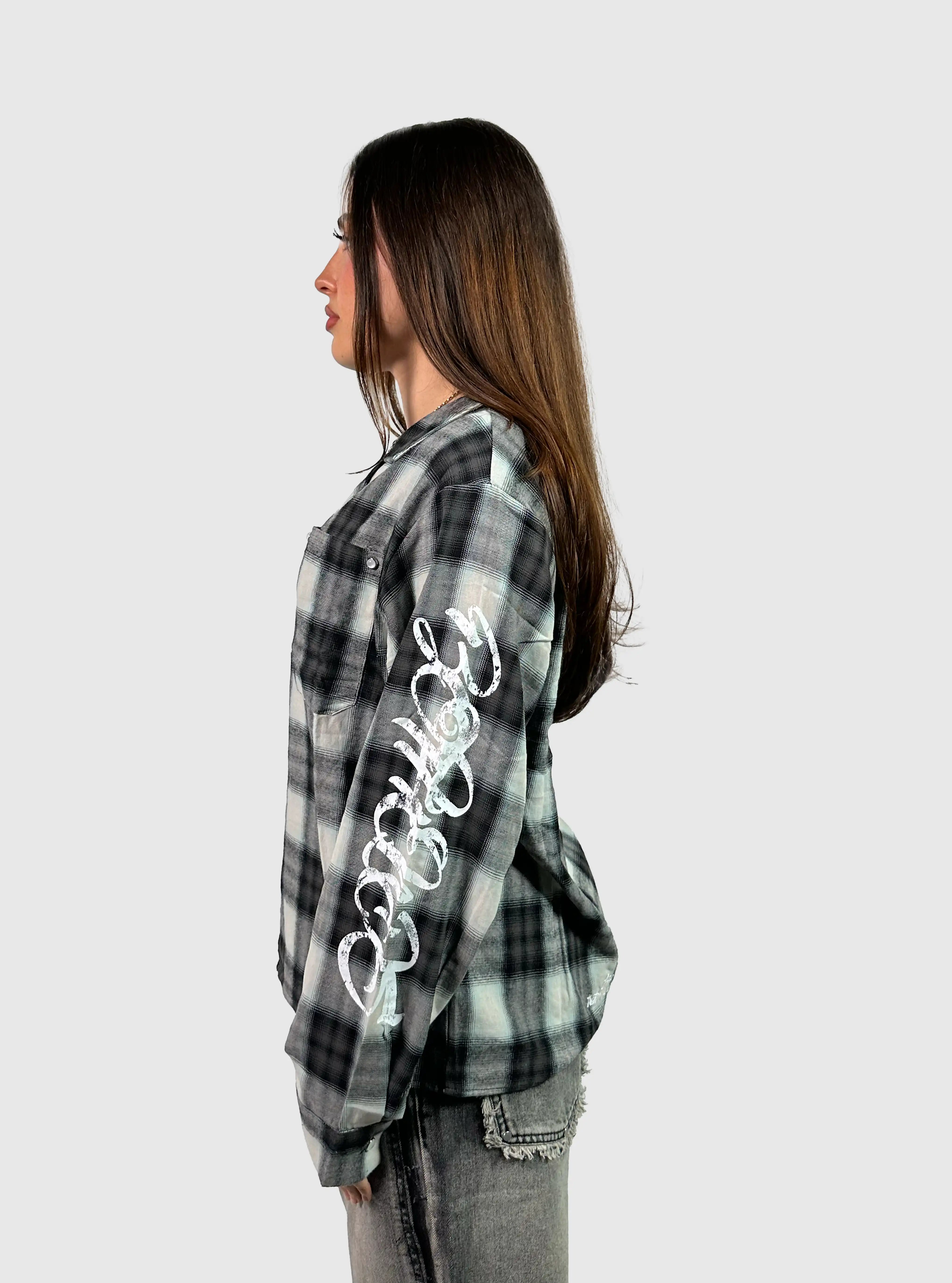 BLACK FLANNEL
