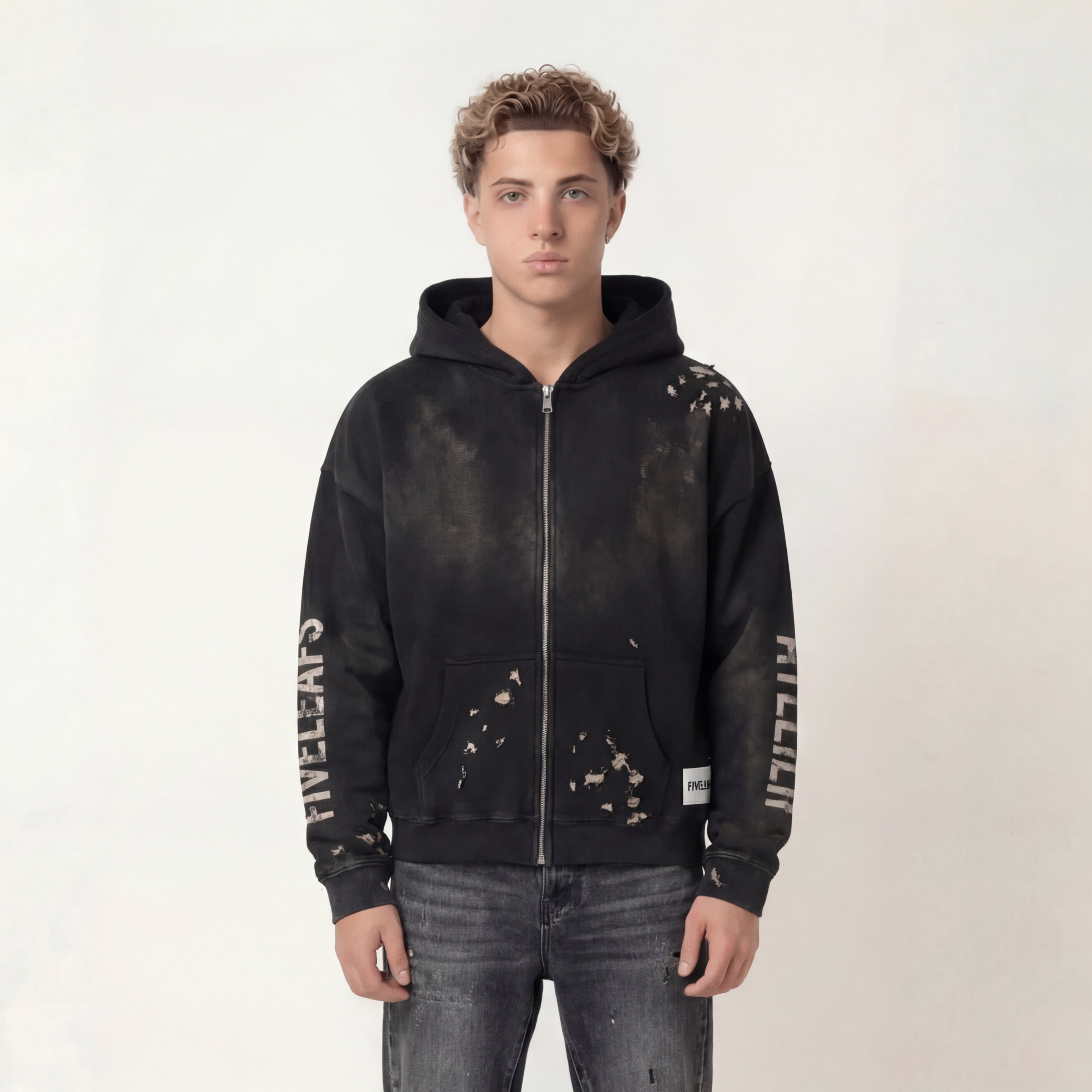 DISTRESS CORE — HOODIE