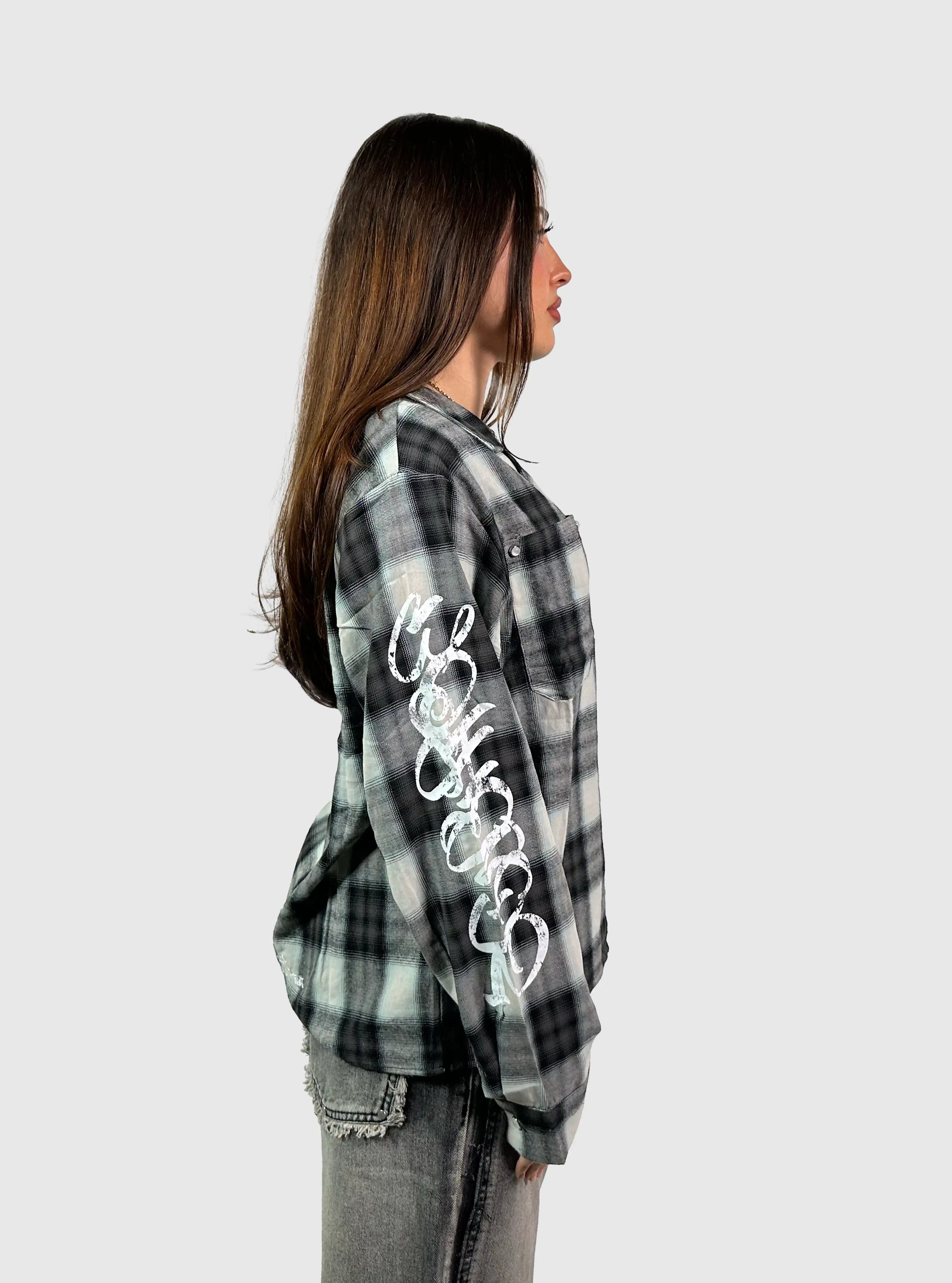 BLACK FLANNEL